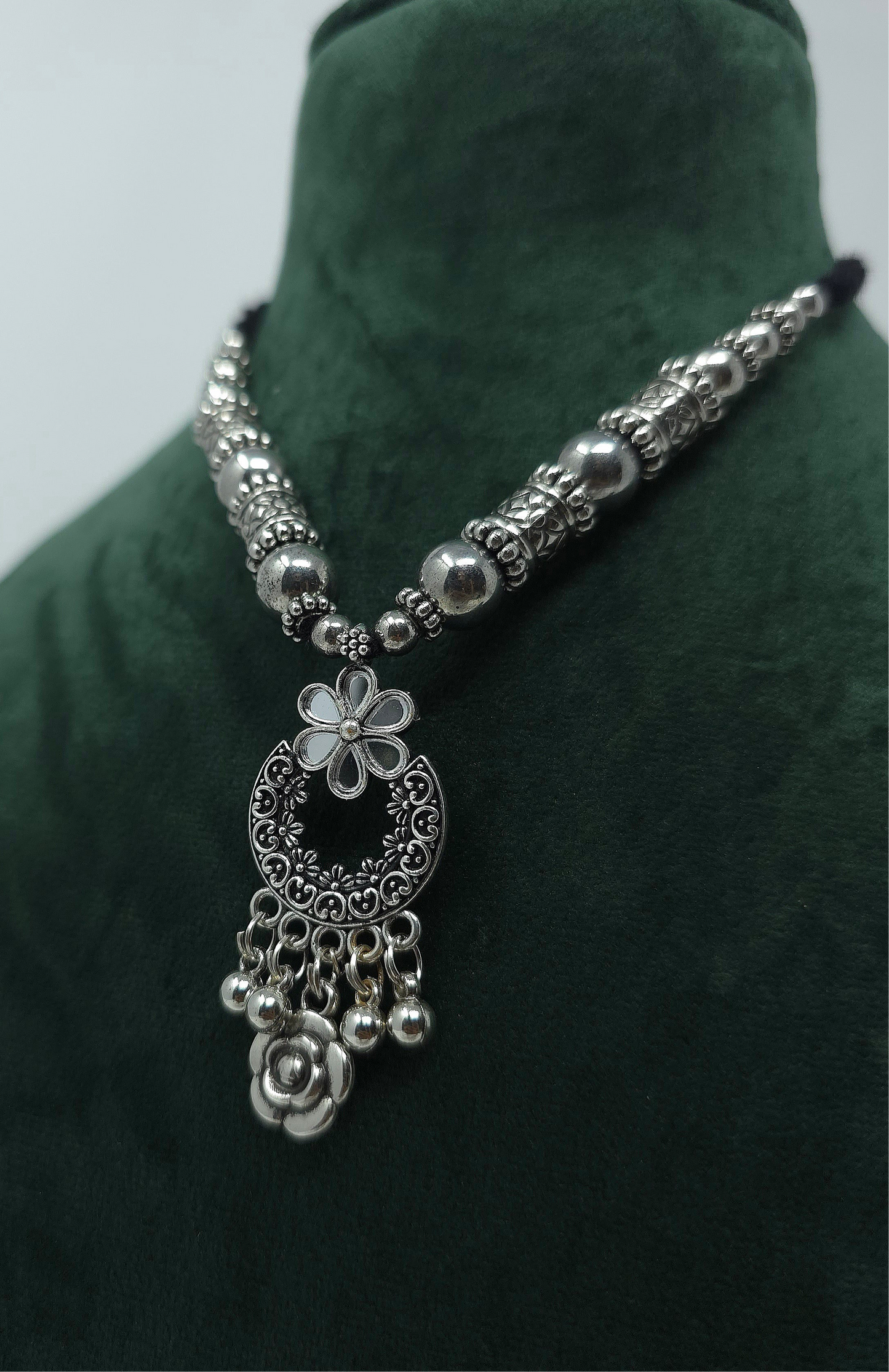 Oxidized Silver Floral Pendant Necklace Set
