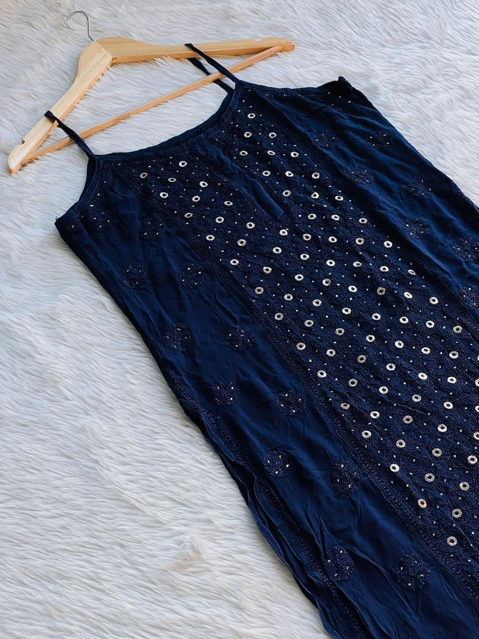Piyali Chikankari Kurta Set