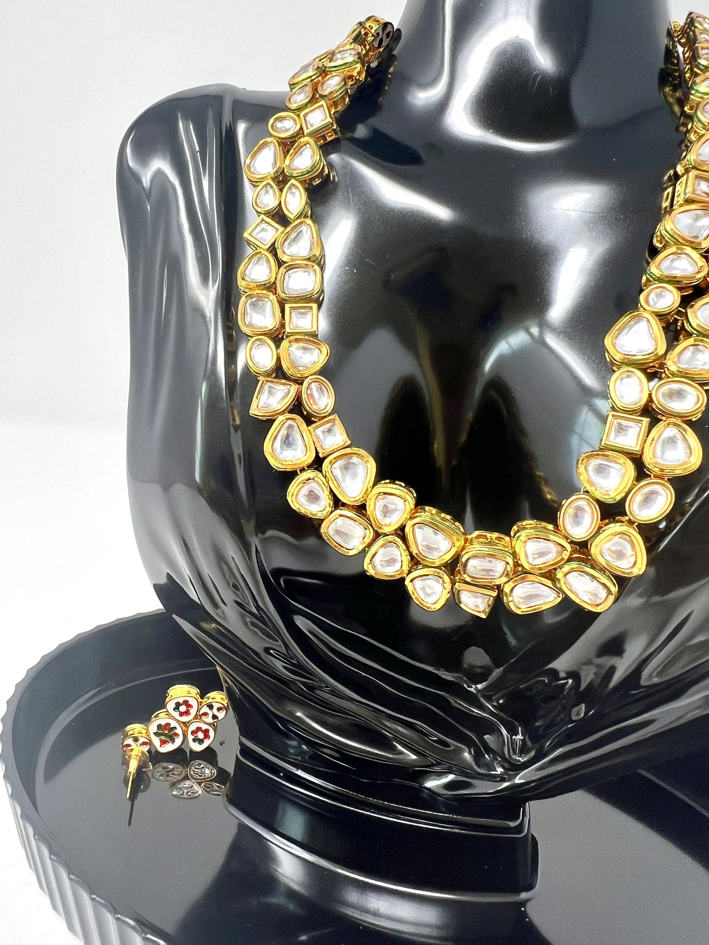 Myrãh Collection | Kundan Necklace Set