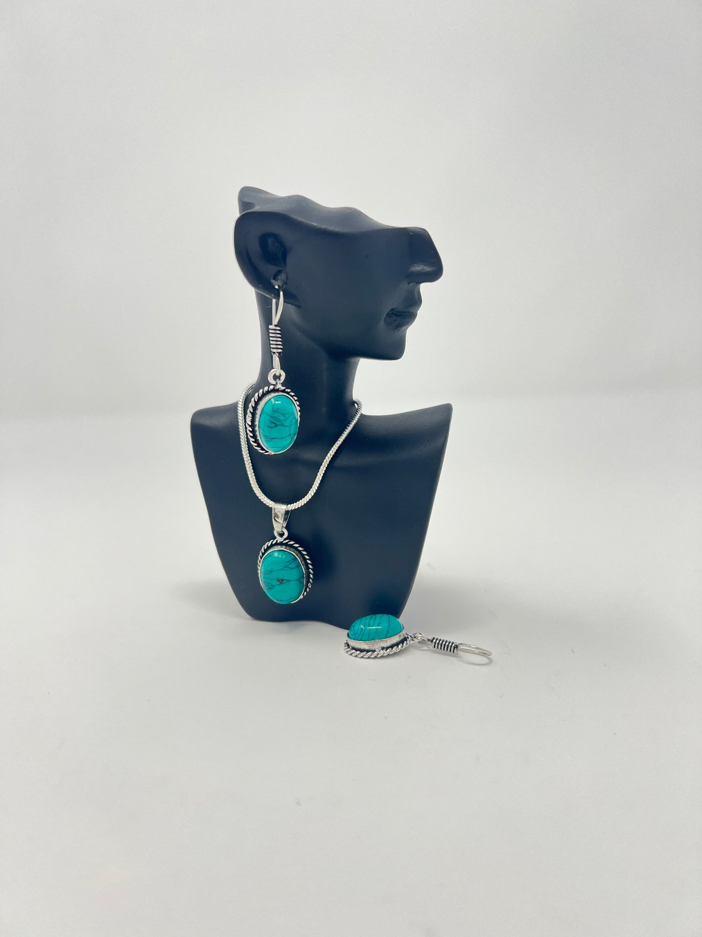 Pendent set with Earrings