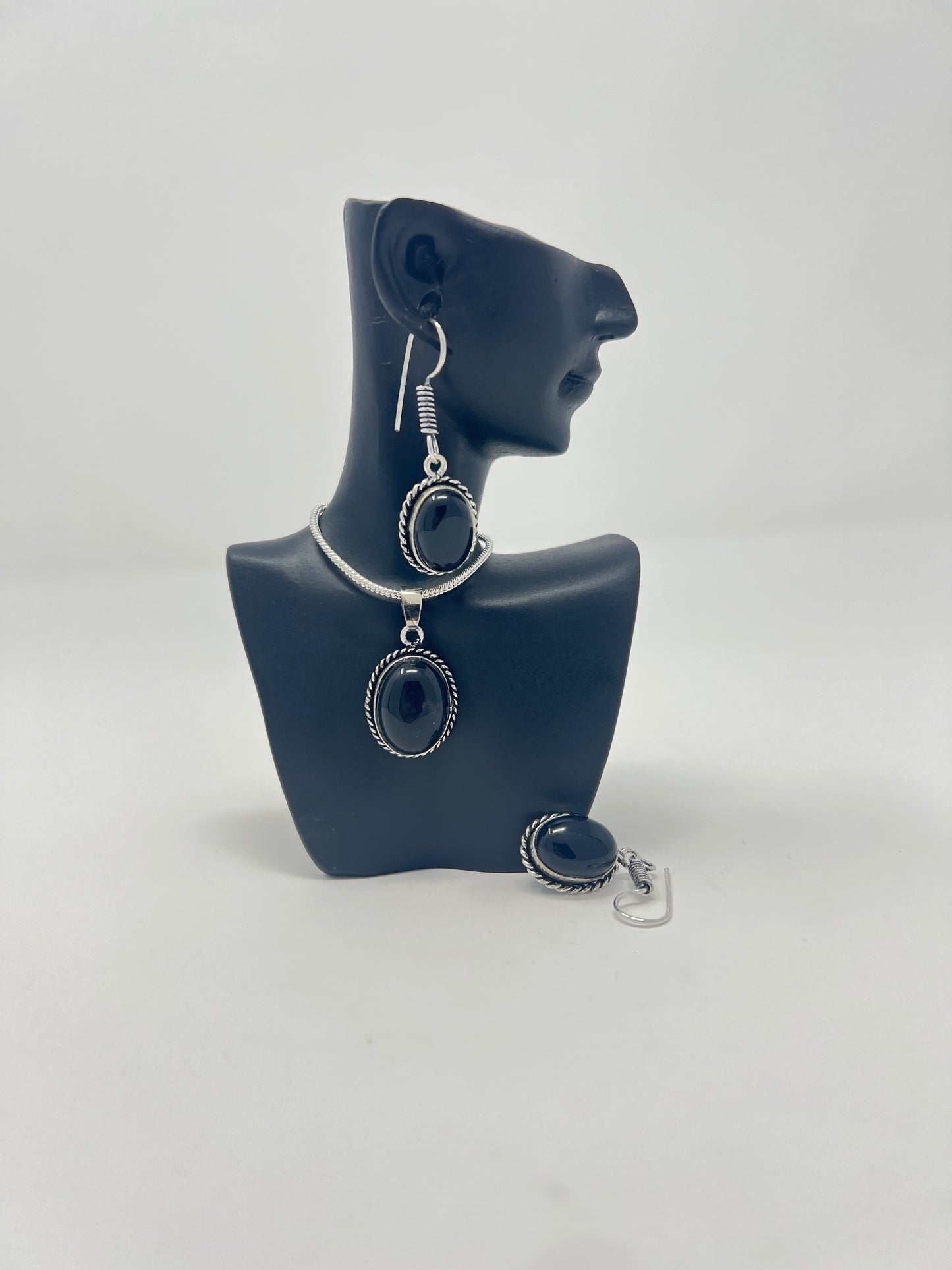 Pendent set with Earrings
