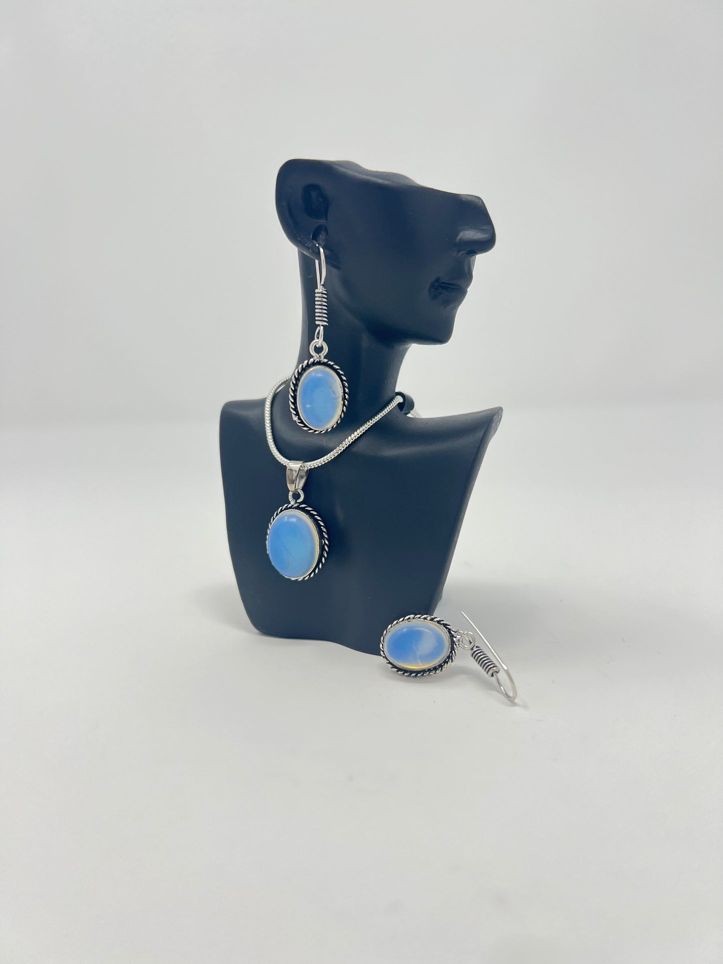 Pendent set with Earrings