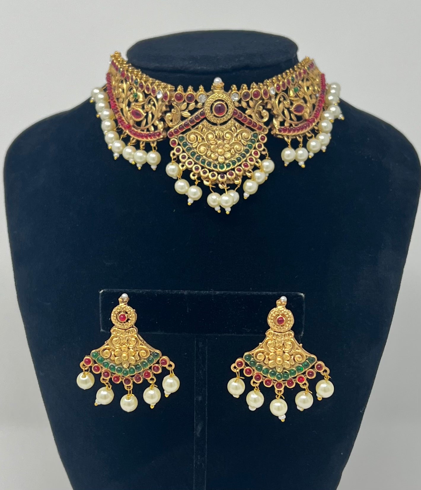 Temple Jewelry under $20 | Necklace Set