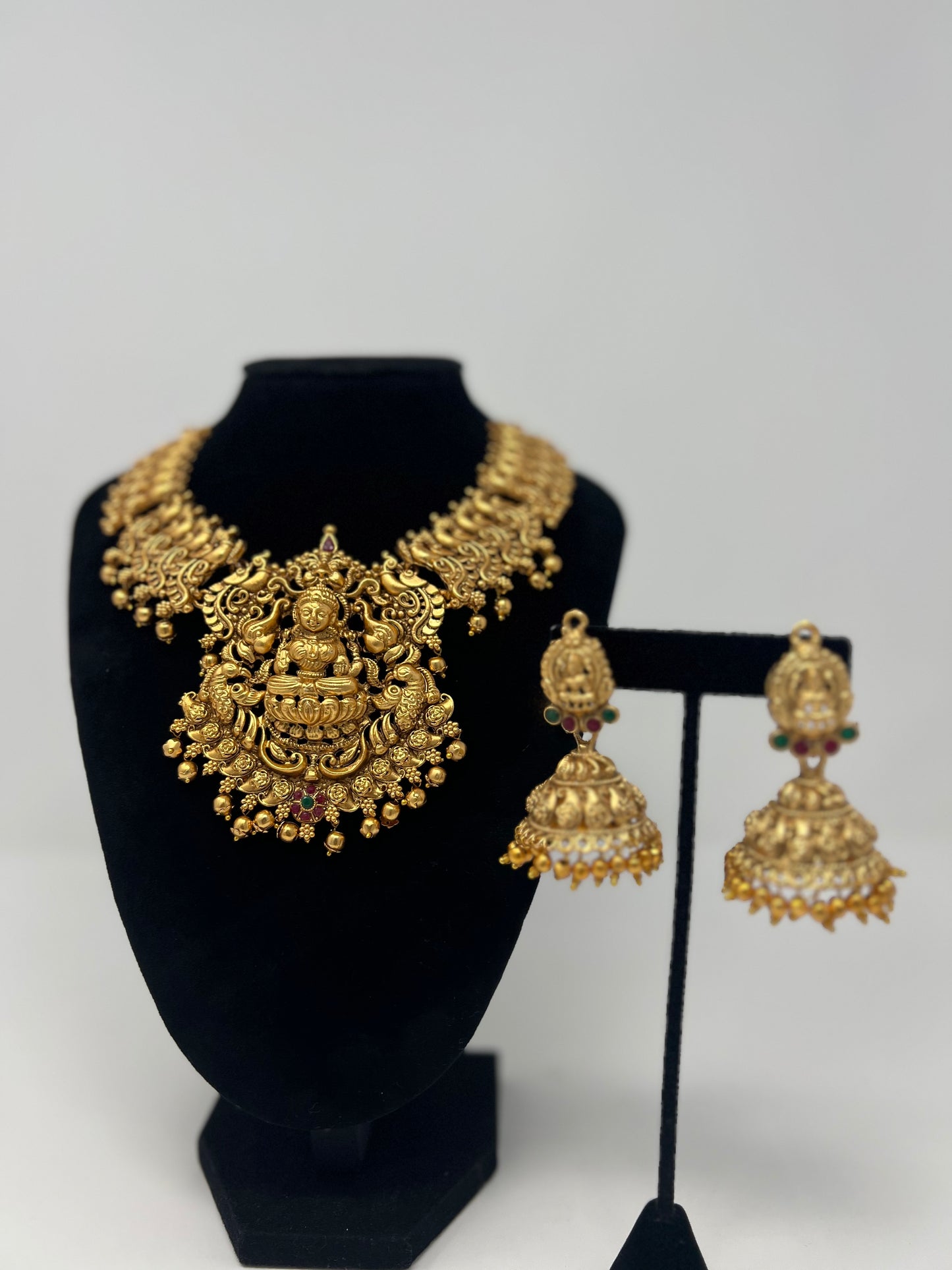 Temple Jewelry under $20 | Necklace Set