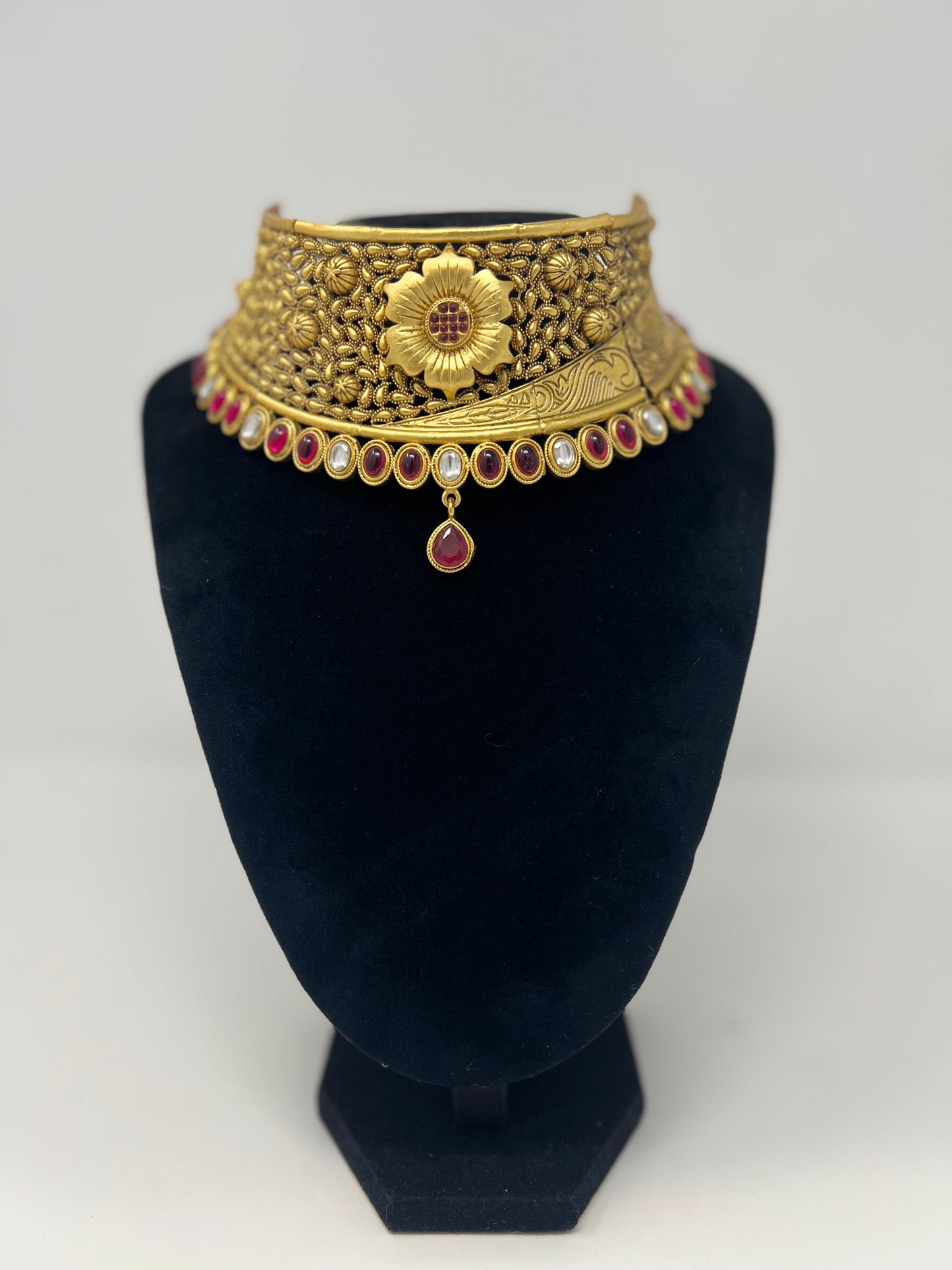 Temple Jewelry | Rose Necklace Set