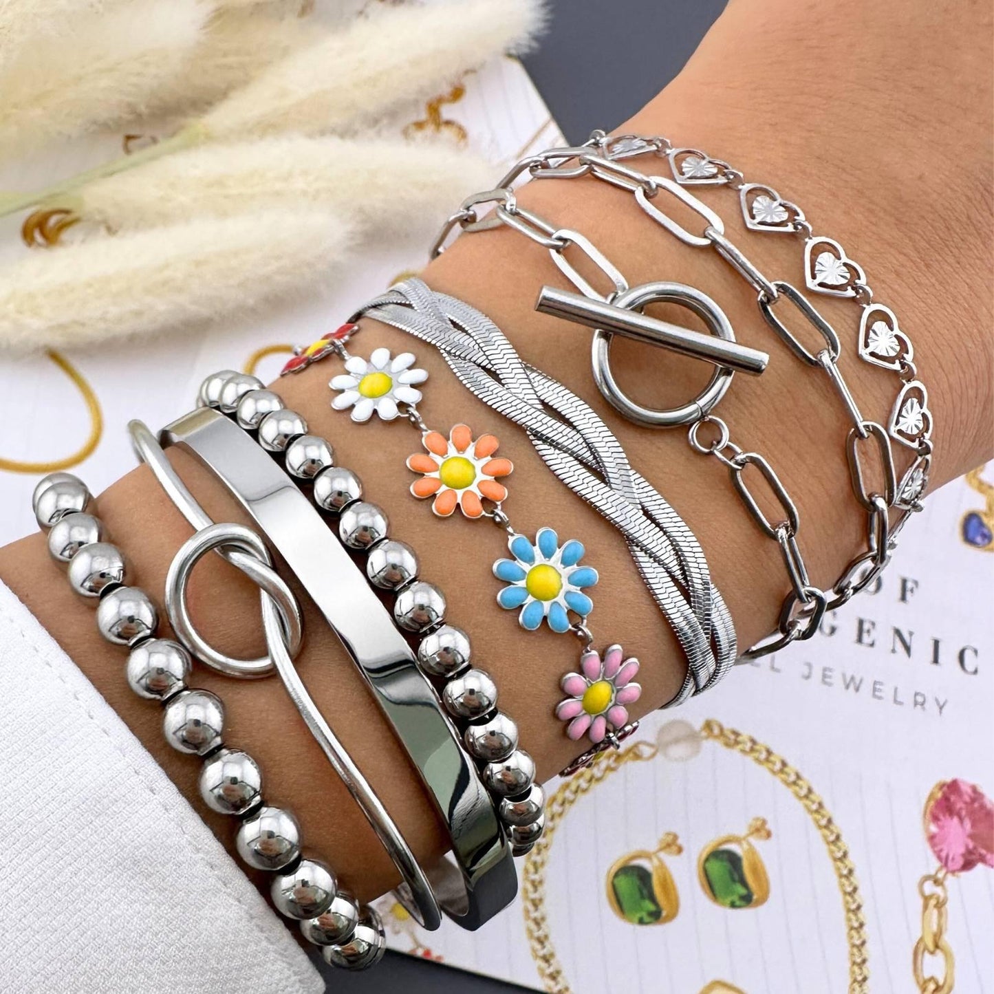 Sterling silver heart shaped anti tarnish beautiful bracelet for ladies. anniversary gift, Birthday gift, valentine gift.