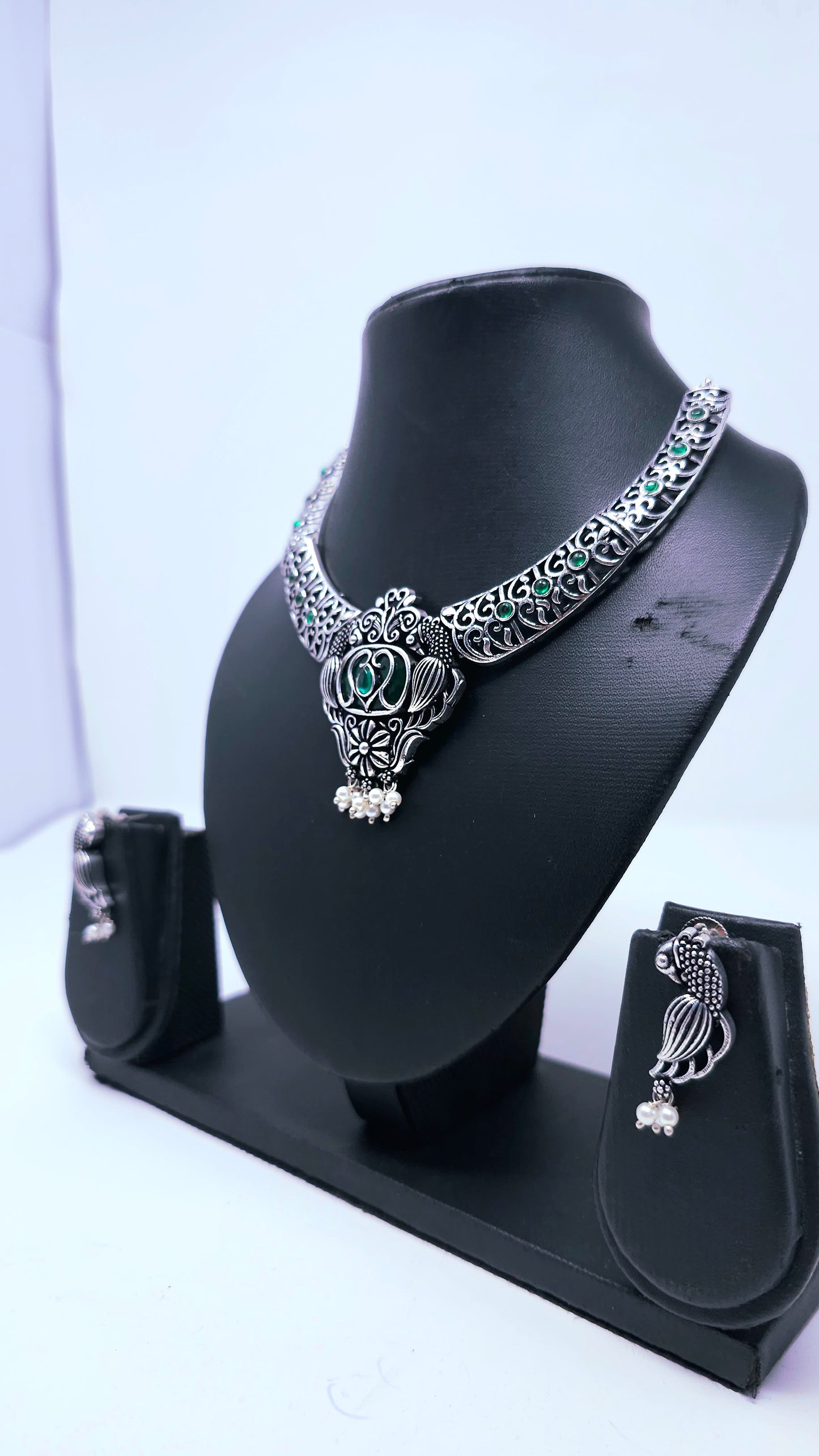 Morakshi Filigree Choker Set