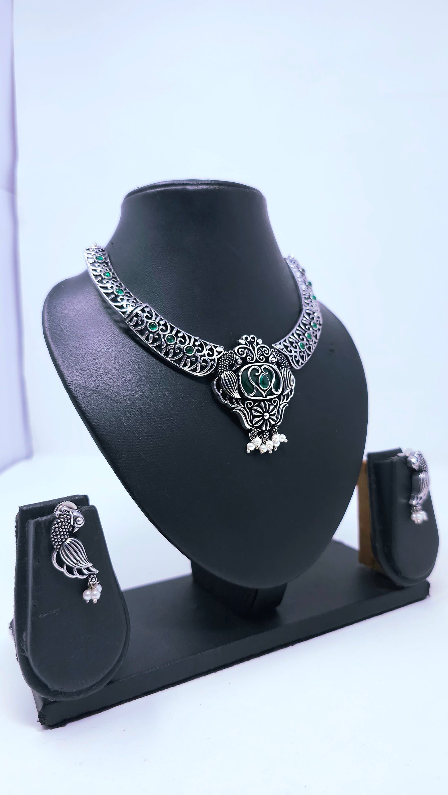 Morakshi Filigree Choker Set