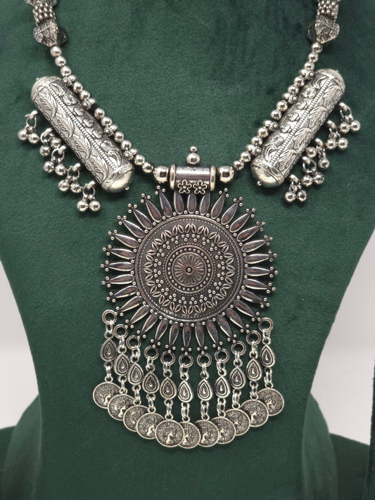 Heritage Surya Pendant Set