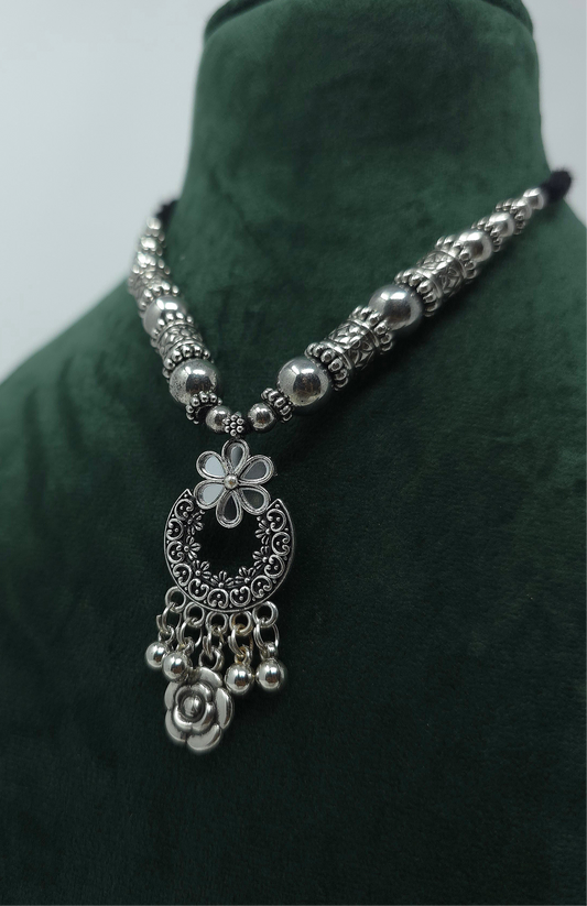 Oxidized Silver Floral Pendant Necklace Set