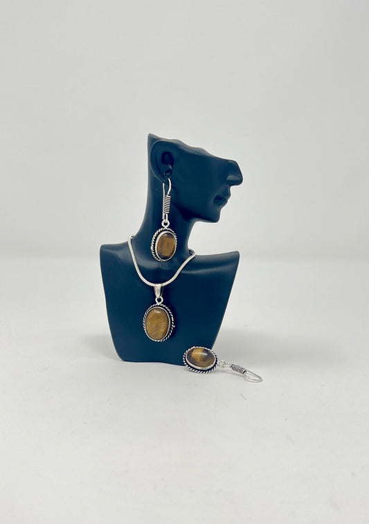 Pendent set with Earrings