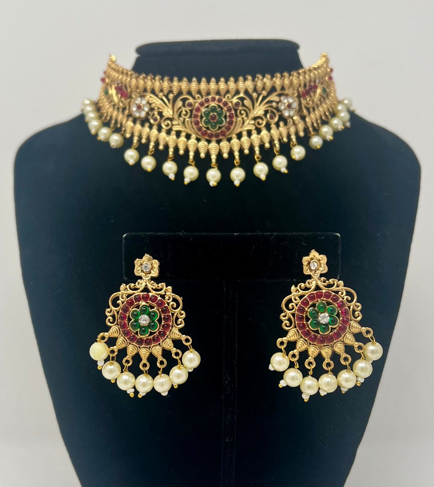 Temple Jewelry under $20 | Necklace Set