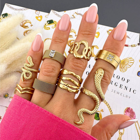 18K Gold Plated | Anti-Tarnish Snake Ring.