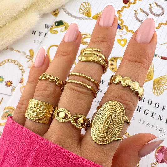 18K Gold Plated | Anti-Tarnish Snake Ring.