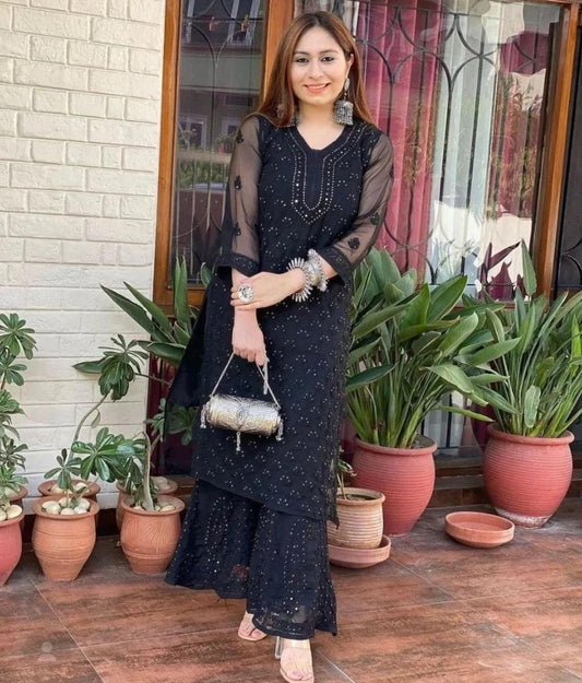 Vaani Chikankari Kurta set