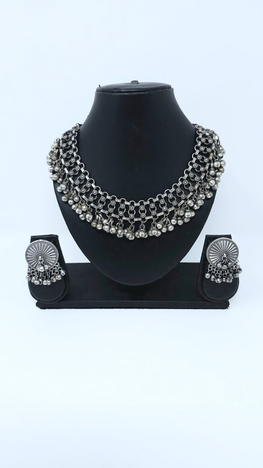 Morni Bells Choker Set