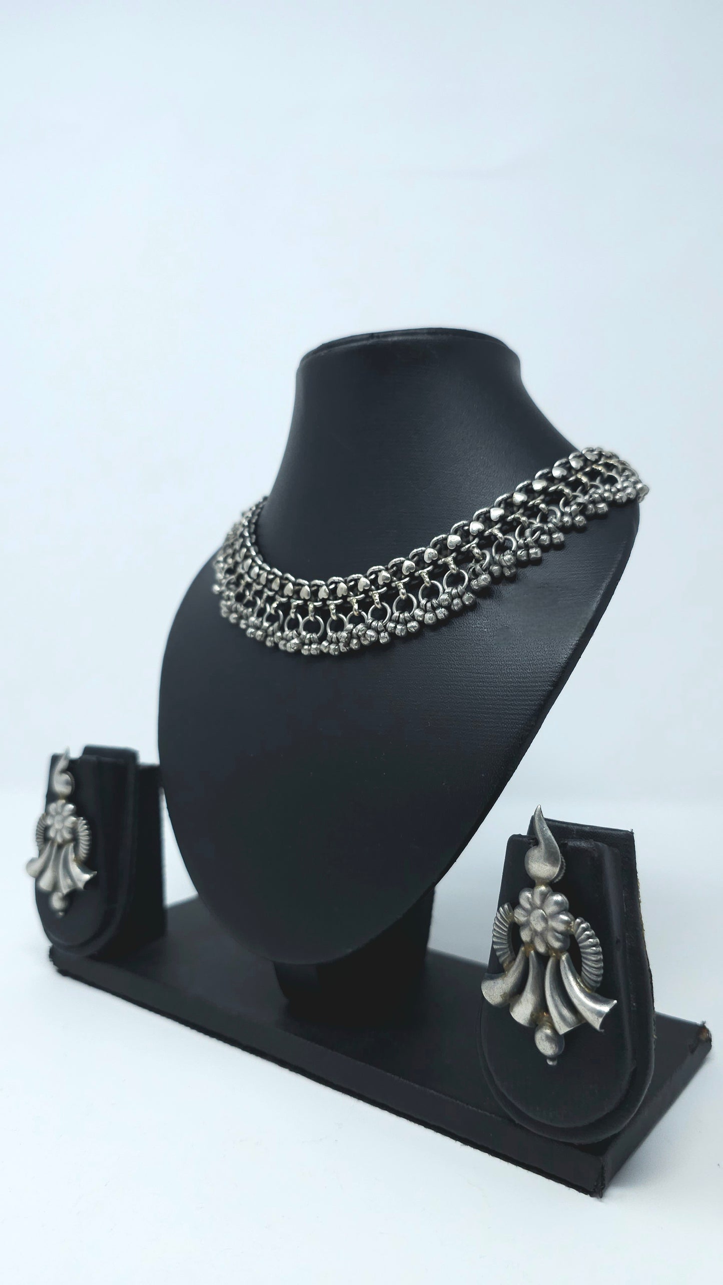 Floral Links Oxidized Choker Set