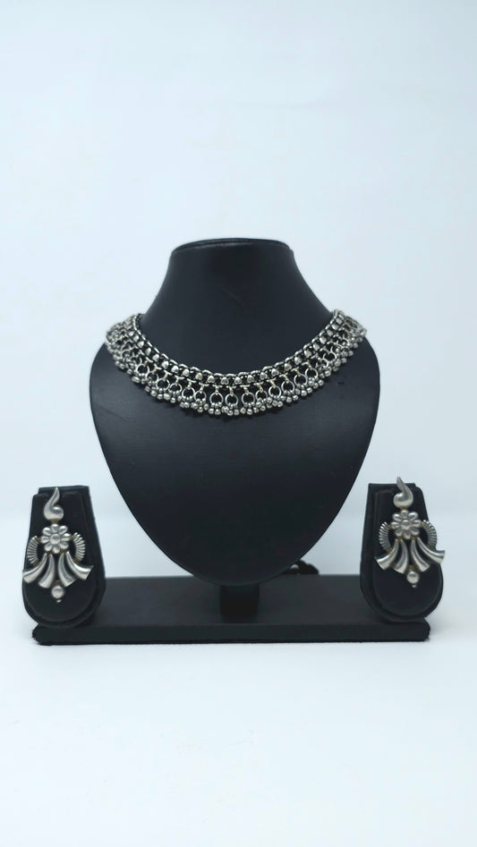 Floral Links Oxidized Choker Set